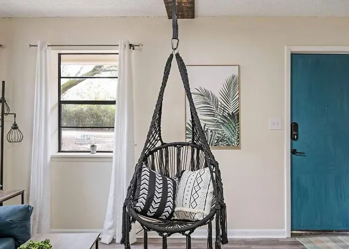 The Nook Fire Pit Bbq Dog Friendly Apartment