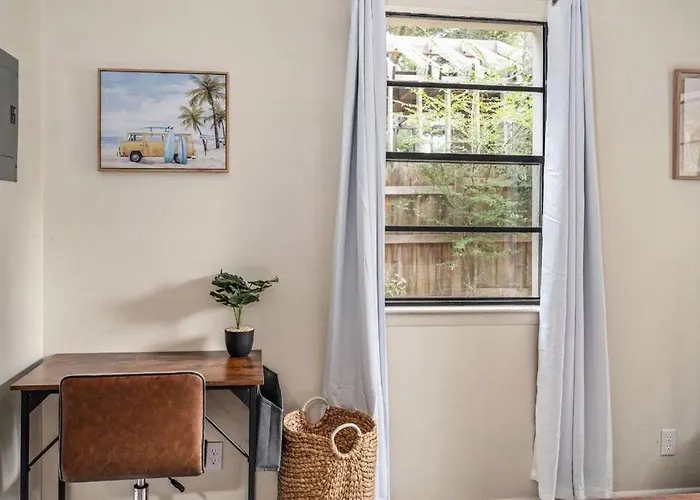 The Nook Fire Pit Bbq Dog Friendly Apartment Pensacola